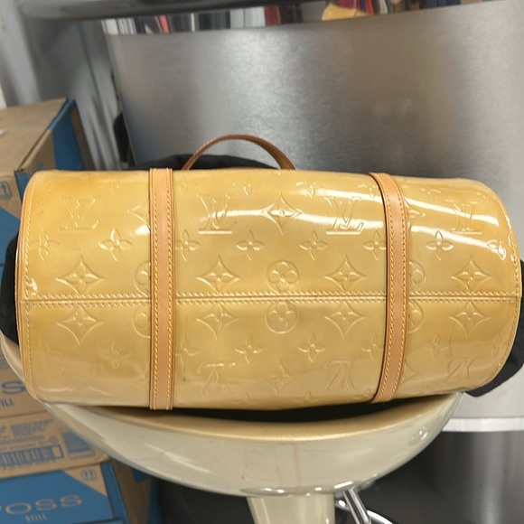 Louis Vuitton monogram vernis bag in excellent condition - Picture 15 of 15